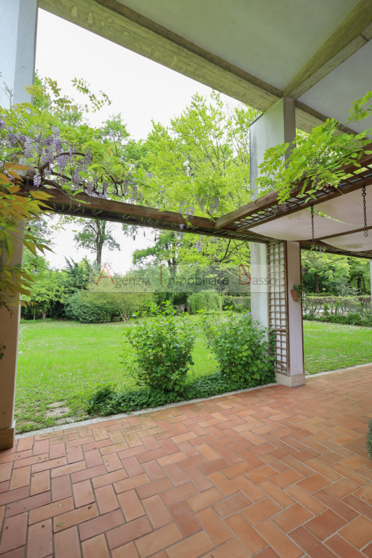 PADOVA zona Forcellini:  Agenzia Immobiliare Basso, propone in vendita, incantevole porzione di v...