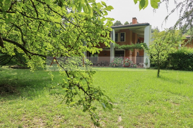 PADOVA zona Forcellini:  Agenzia Immobiliare Basso, propone in vendita, incantevole porzione di v...