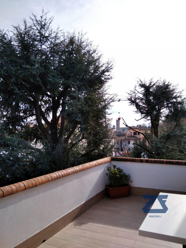 Proponiamo un'opportunità imperdibile di investimento in centro a Castelfranco Veneto questa unit...