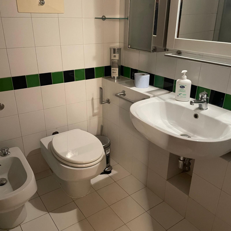 Scopri la tua nuova casa nel centro storico di Vicenza! Questo magnifico appartamento duplex, sit...