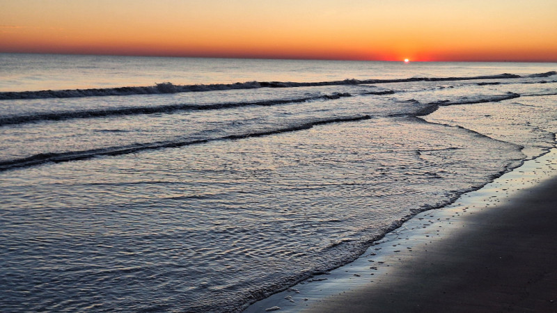 ZONA PIAZZA FONTANA: Sta arrivando Natale, ma non riesci a smettere di pensare al sole, al mare e...