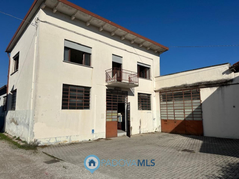 Immobile in esclusiva al Gruppo Padova MLS.
Scopri questa straordinaria opportunità di investimen...