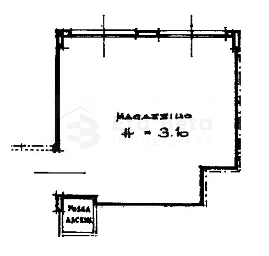 Situato nel centro di Limena, proponiamo in vendita un ampio magazzino di 75 mq commerciali, idea...