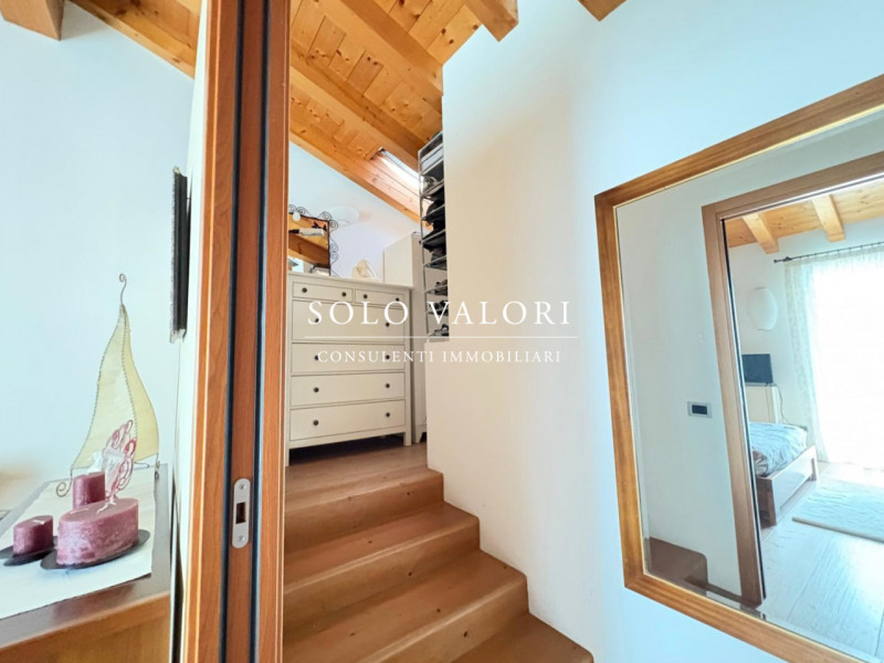 Rif. B480 (per info 340 2242606 Marco - 338 9387816 Matteo)

In posizione centrale a Vedelago, pr...