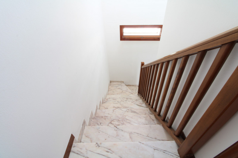 MONSELICE: in centro al paese, si propone in vendita un compendio immobiliare costituito da due c...