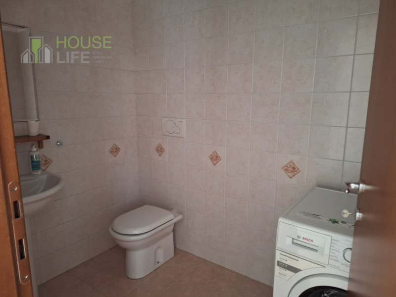 MALO: spazioso APPARTAMENTO BICAMERE al piano primo e ultimo con zona giorno open-space, due bagn...