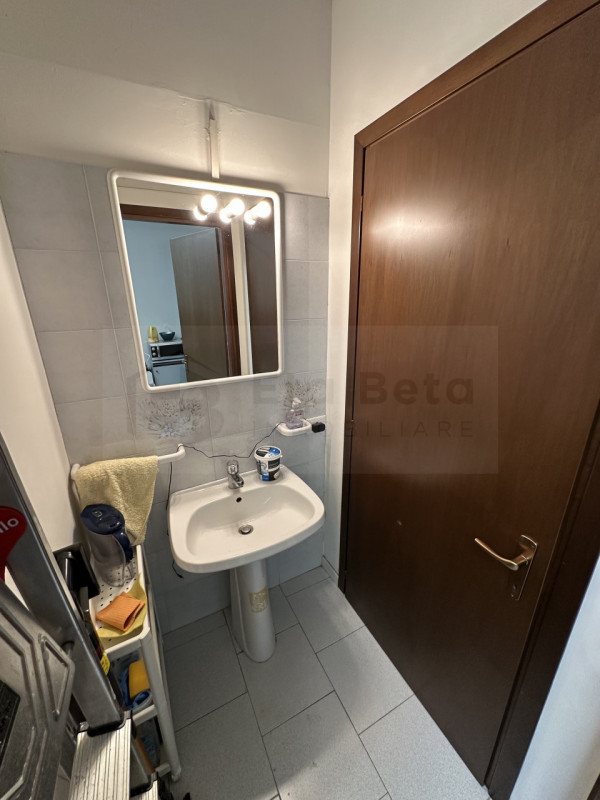 Situato nella zona di Vaccarino, proponiamo in vendita un grazioso negozio di circa 45 mq. Questo...