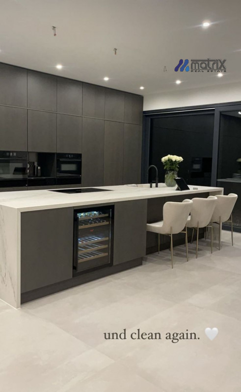 Bifamiliare Vista Colli Euganei  €. 330.000, comoda a tutti i servizi.

A pochi Km dal centro di ...