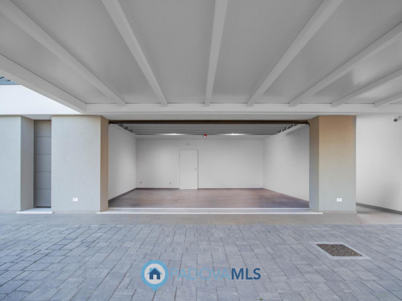 Immobile in esclusiva al Gruppo Padova MLS
Nel cuore del prestigioso quartiere di Borgoricco a Pa...