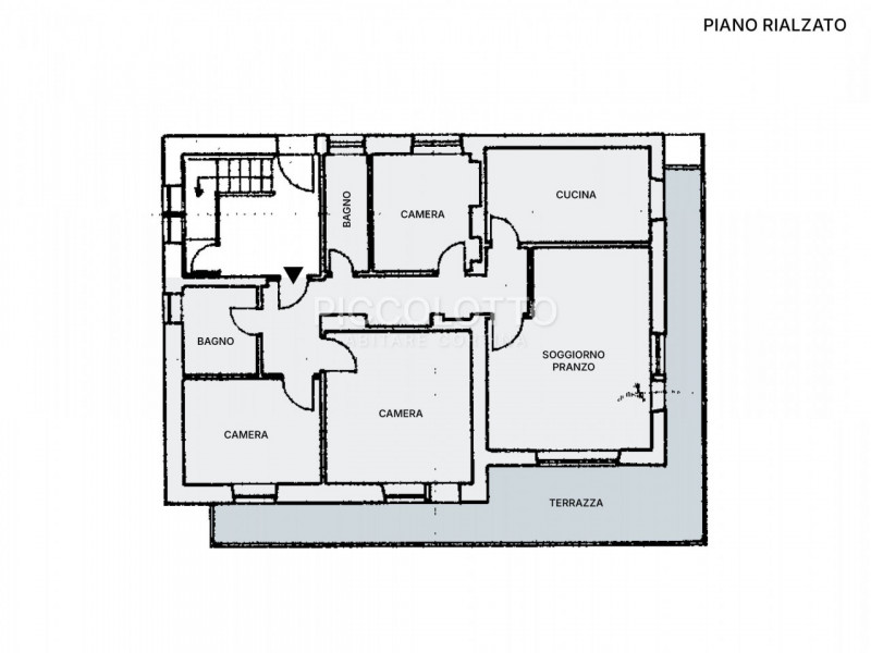Rif. A5421 - Cortina d'Ampezzo, in posizione esclusiva con accesso diretto alla passeggiata della...