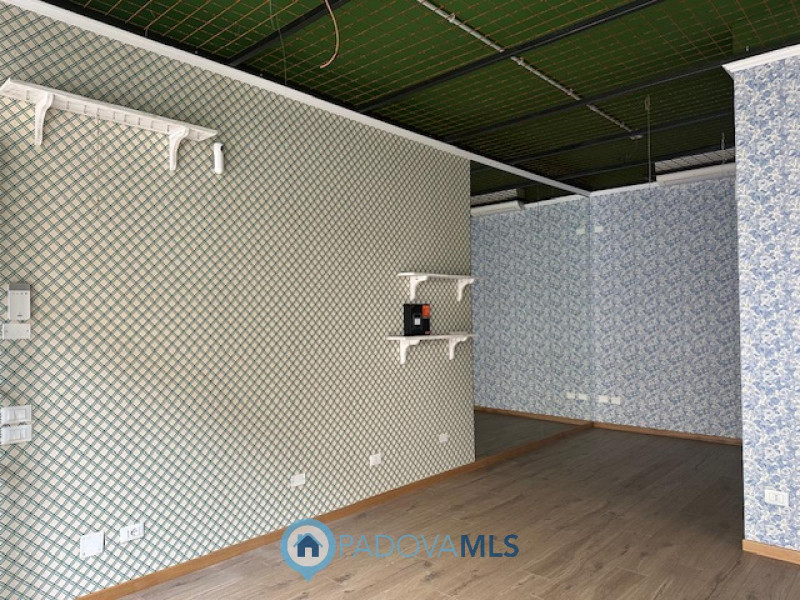 Immobile in esclusiva al Gruppo Padova MLS
In una posizione strategica, nel centro pulsante di Me...