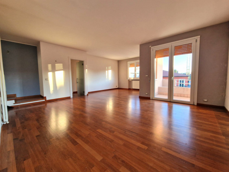 UBICAZIONE E CONTESTO

In una delle zone più ricercate e apprezzate di Vicenza, precisamente nel ...