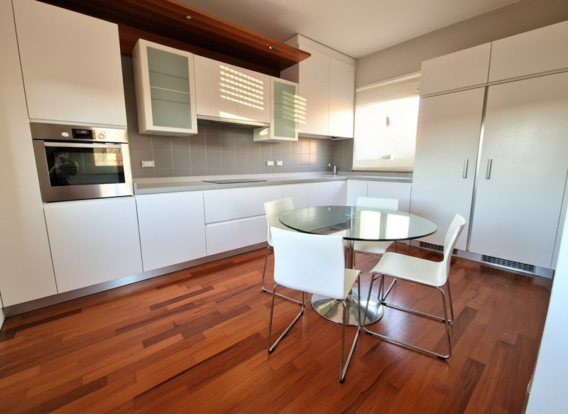 UBICAZIONE E CONTESTO

In una delle zone più ricercate e apprezzate di Vicenza, precisamente nel ...