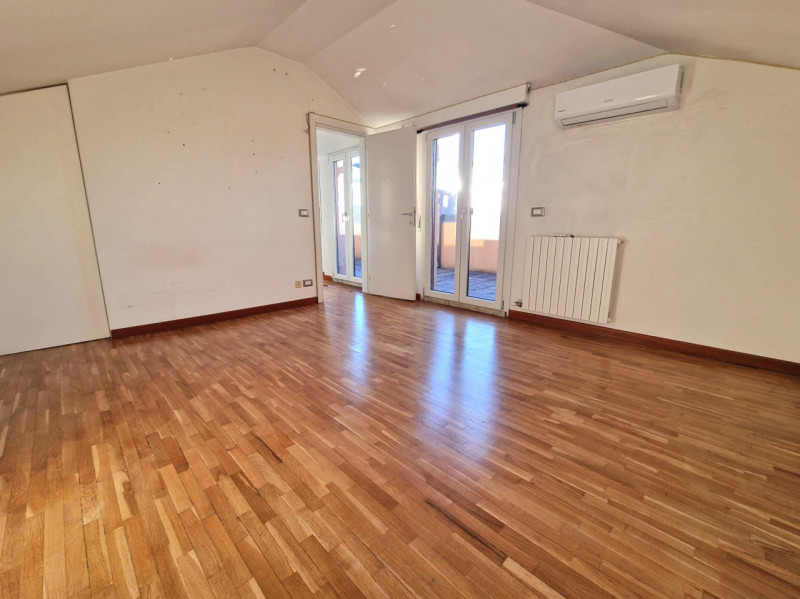 UBICAZIONE E CONTESTO

In una delle zone più ricercate e apprezzate di Vicenza, precisamente nel ...