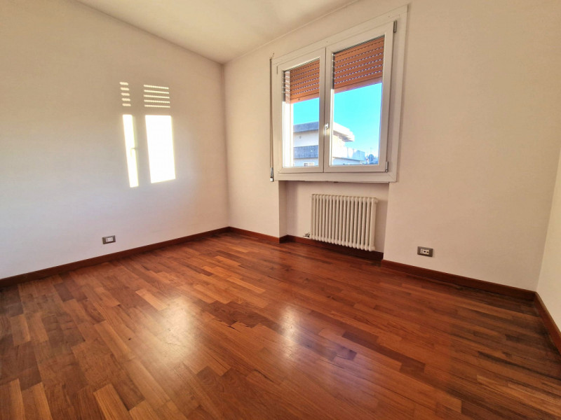 UBICAZIONE E CONTESTO

In una delle zone più ricercate e apprezzate di Vicenza, precisamente nel ...