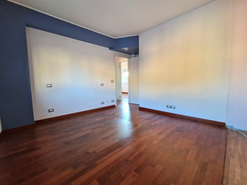 UBICAZIONE E CONTESTO

In una delle zone più ricercate e apprezzate di Vicenza, precisamente nel ...