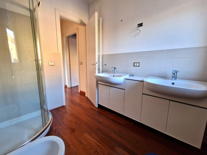 UBICAZIONE E CONTESTO

In una delle zone più ricercate e apprezzate di Vicenza, precisamente nel ...