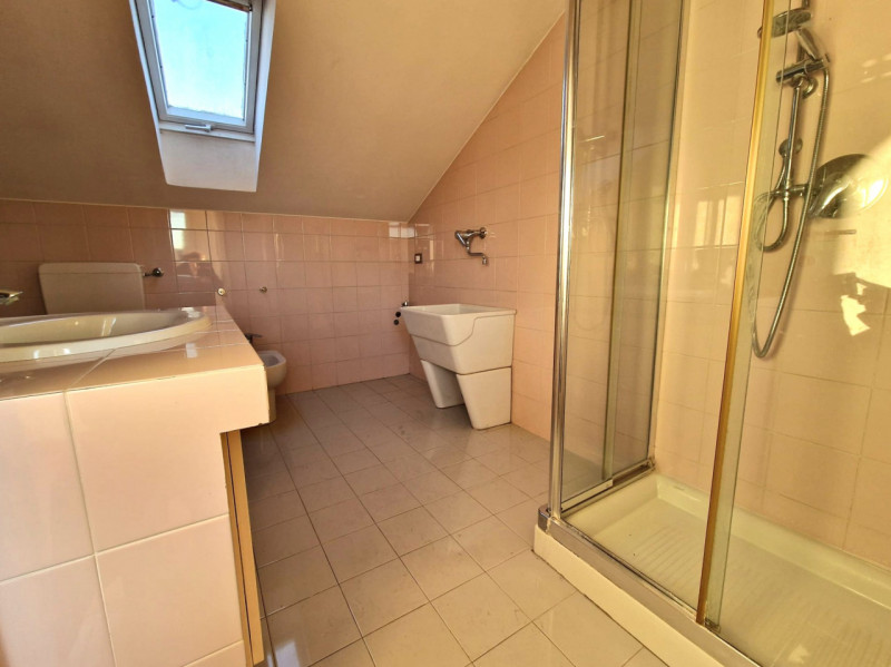 UBICAZIONE E CONTESTO

In una delle zone più ricercate e apprezzate di Vicenza, precisamente nel ...