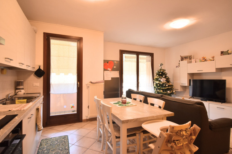 Scopri questo splendido appartamento trilocale situato nel cuore di Cessalto, una delle zone più ...