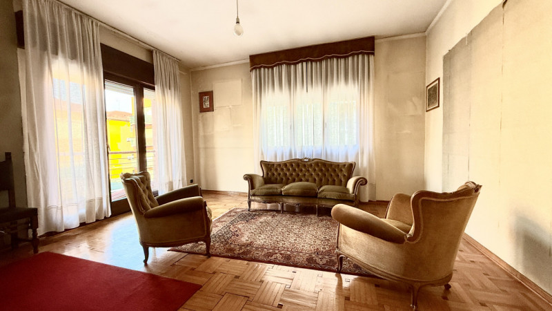 Porzione di BIFAMILARE IN ORIZZONTALE con ingresso e giardino di proprietà, all'interno del quart...