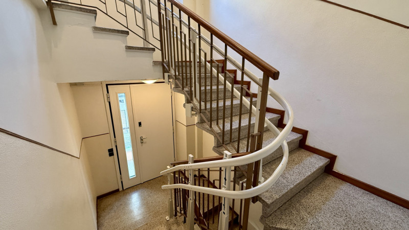 Porzione di BIFAMILARE IN ORIZZONTALE con ingresso e giardino di proprietà, all'interno del quart...