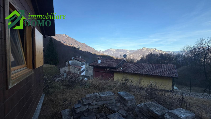 Velo D'Astico, proponiamo in vendita un deposito in legno su un lotto di 700 mq €39.000 info 0445...