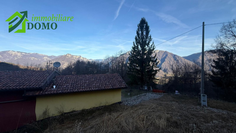 Velo D'Astico, proponiamo in vendita un deposito in legno su un lotto di 700 mq €39.000 info 0445...