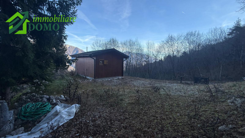 Velo D'Astico, proponiamo in vendita un deposito in legno su un lotto di 700 mq €39.000 info 0445...