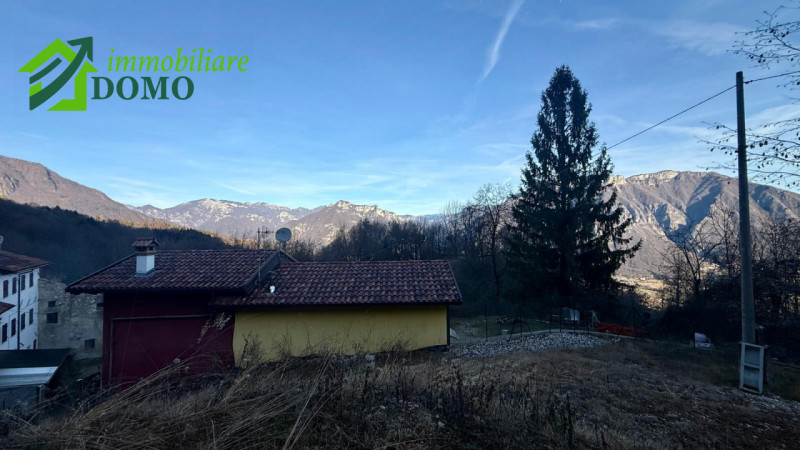 Velo D'Astico, proponiamo in vendita un deposito in legno su un lotto di 700 mq €39.000 info 0445...