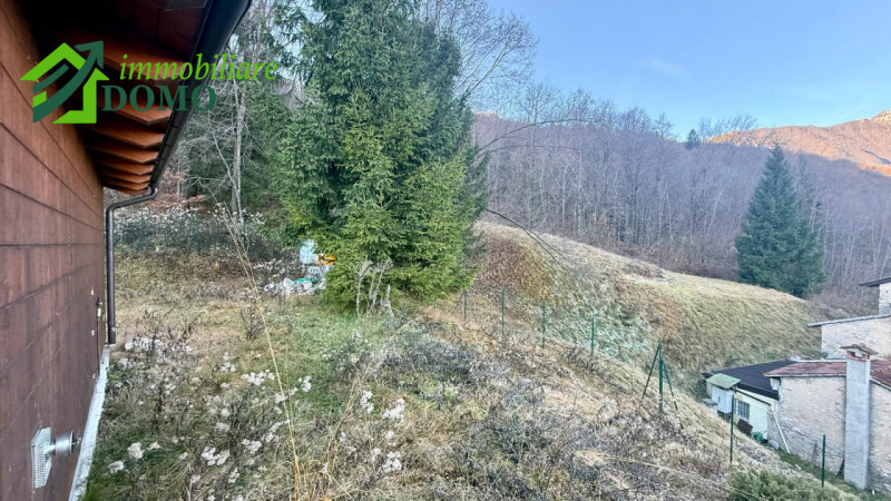 Velo D'Astico, proponiamo in vendita un deposito in legno su un lotto di 700 mq €39.000 info 0445...