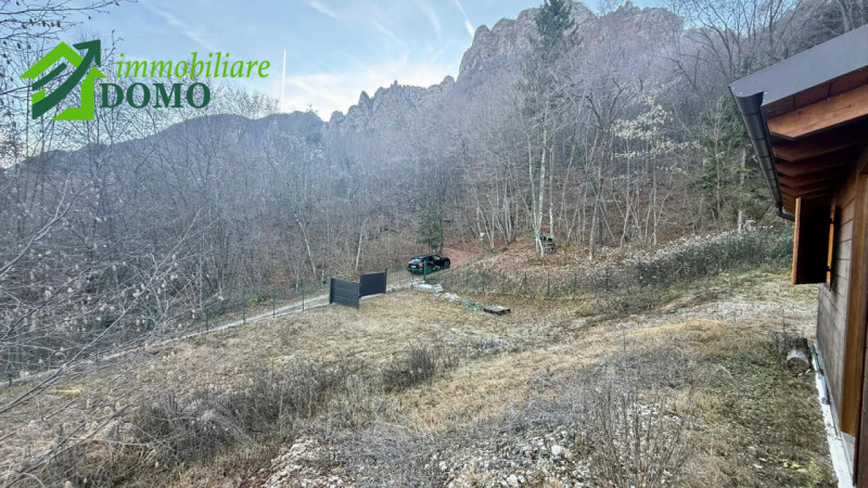 Velo D'Astico, proponiamo in vendita un deposito in legno su un lotto di 700 mq €39.000 info 0445...