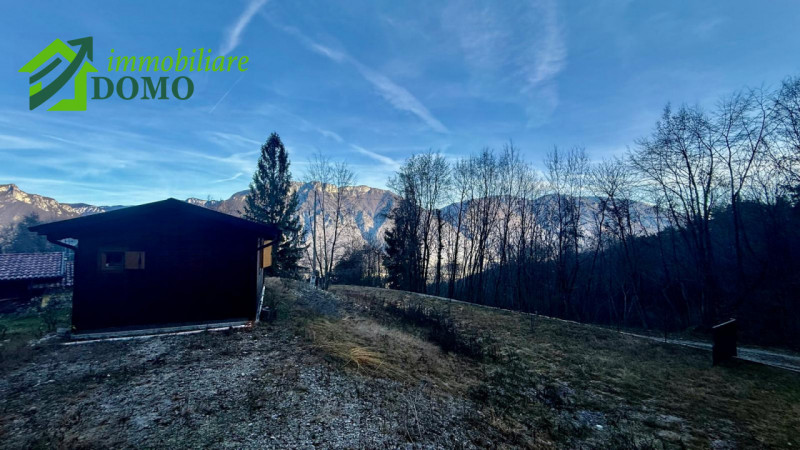 Velo D'Astico, proponiamo in vendita un deposito in legno su un lotto di 700 mq €39.000 info 0445...