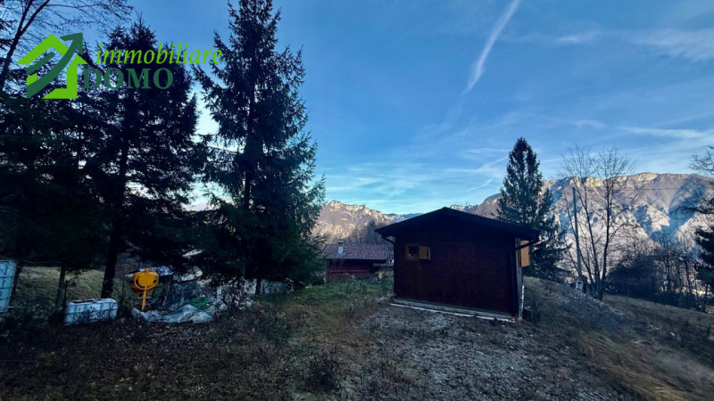 Velo D'Astico, proponiamo in vendita un deposito in legno su un lotto di 700 mq €39.000 info 0445...