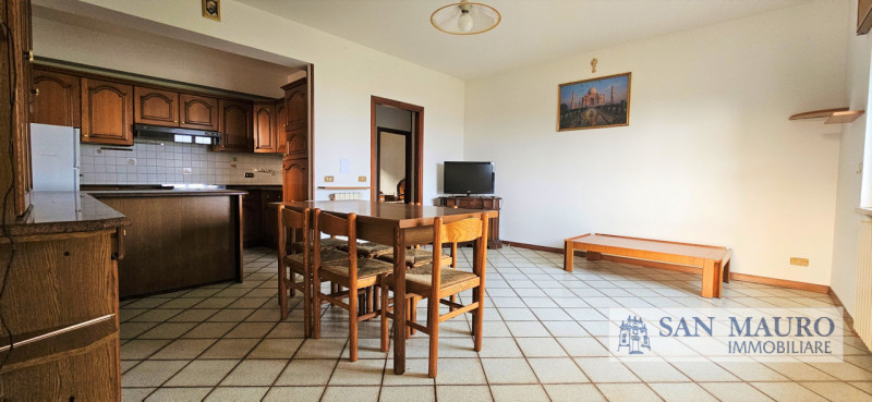 VICENZA - VAL LIONA: proponiamo appartamento al piano terra con giardino esclusivo suddiviso in a...