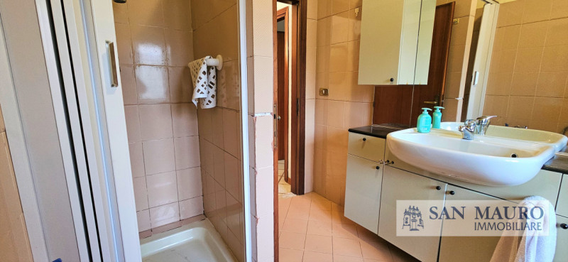 VICENZA - VAL LIONA: proponiamo appartamento al piano terra con giardino esclusivo suddiviso in a...