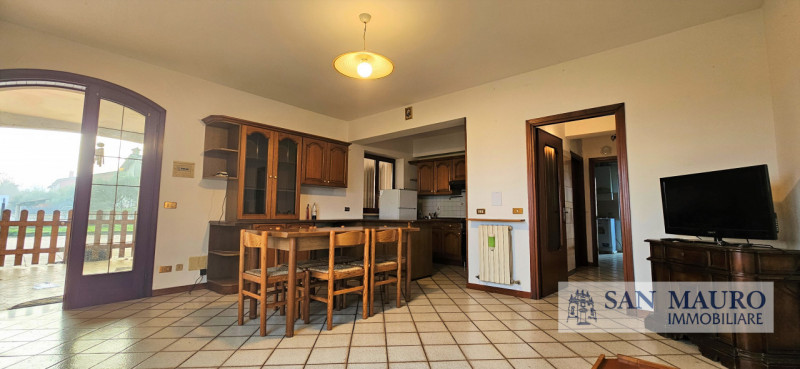 VICENZA - VAL LIONA: proponiamo appartamento al piano terra con giardino esclusivo suddiviso in a...