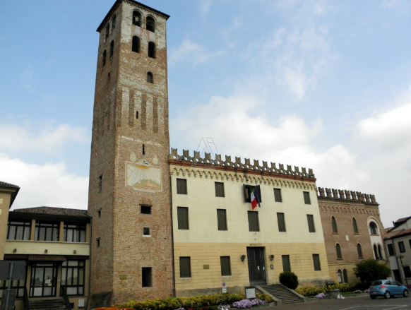 L'Agenzia immobiliare IRIS propone in vendita ottimo negozio in posizione strategica a Camposampi...