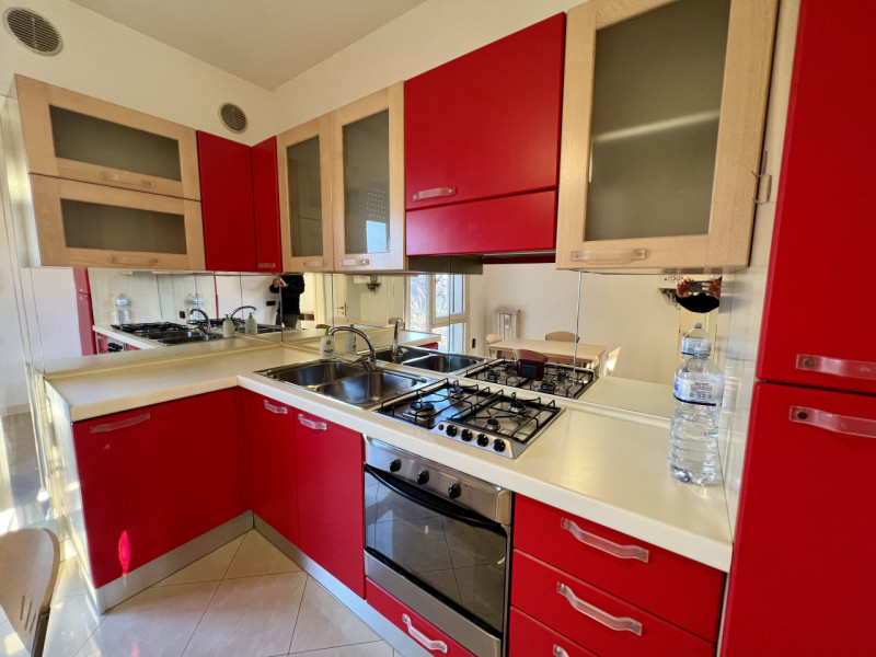 MONTAGNANA, in zona ben servita e comoda tutti i principali servizi al di fuori delle Mura antich...