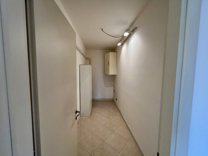 MONTAGNANA, in zona ben servita e comoda tutti i principali servizi al di fuori delle Mura antich...