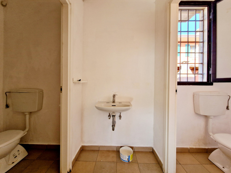 A Borgo Veneto, località Santa Margherita d’Adige, proponiamo in vendita un capannone ad uso arti...