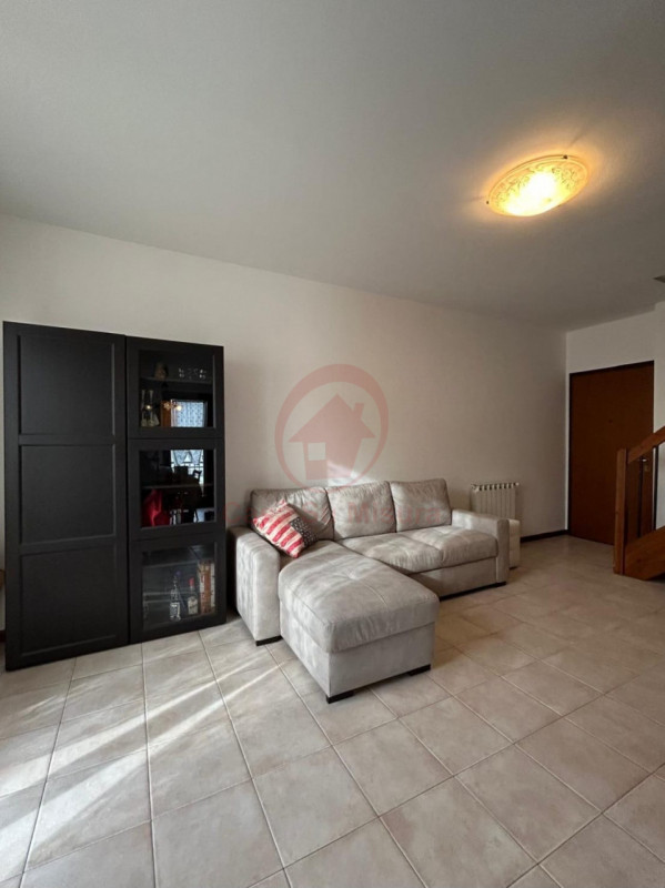 VIGONZA, PERAROLO RIF. A850:Casa su Misura ha il piacere di proporvi appartamento duplex IN AFFIT...