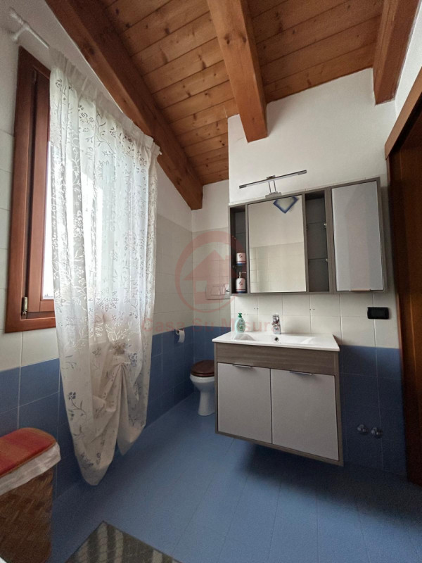 VIGONZA, PERAROLO RIF. A850:Casa su Misura ha il piacere di proporvi appartamento duplex IN AFFIT...