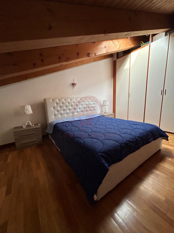 VIGONZA, PERAROLO RIF. A850:Casa su Misura ha il piacere di proporvi appartamento duplex IN AFFIT...