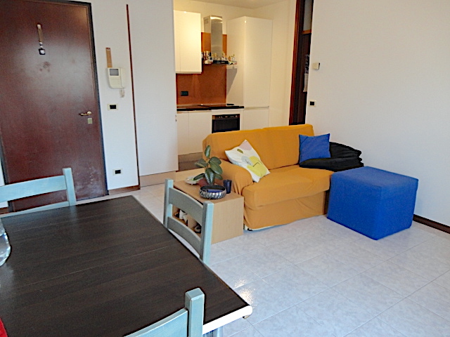 A Sarmeola, in una zona ben servita e comoda per i trasporti pubblici, è disponibile un grazioso ...