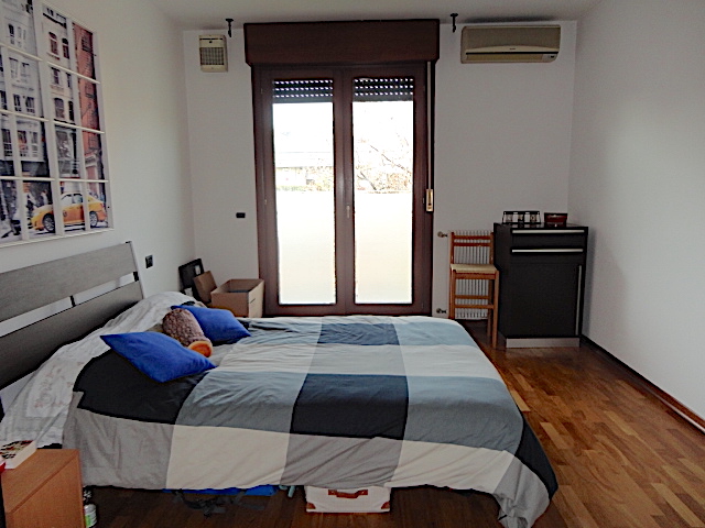 A Sarmeola, in una zona ben servita e comoda per i trasporti pubblici, è disponibile un grazioso ...