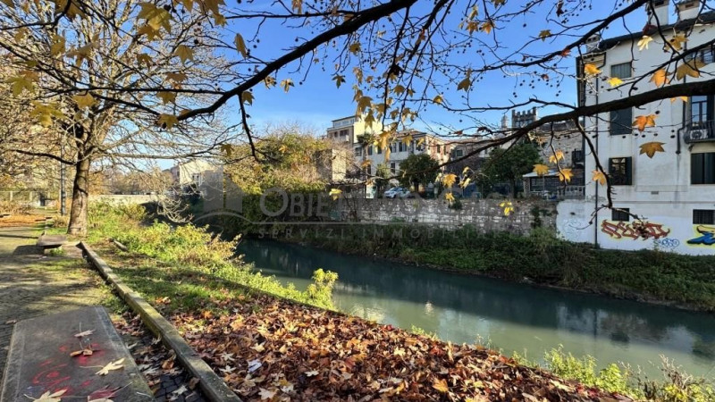 Rif. “PDC89”
Padova Centro Storico – Riviere.

Nel cuore pulsante del centro storico, questa è un...