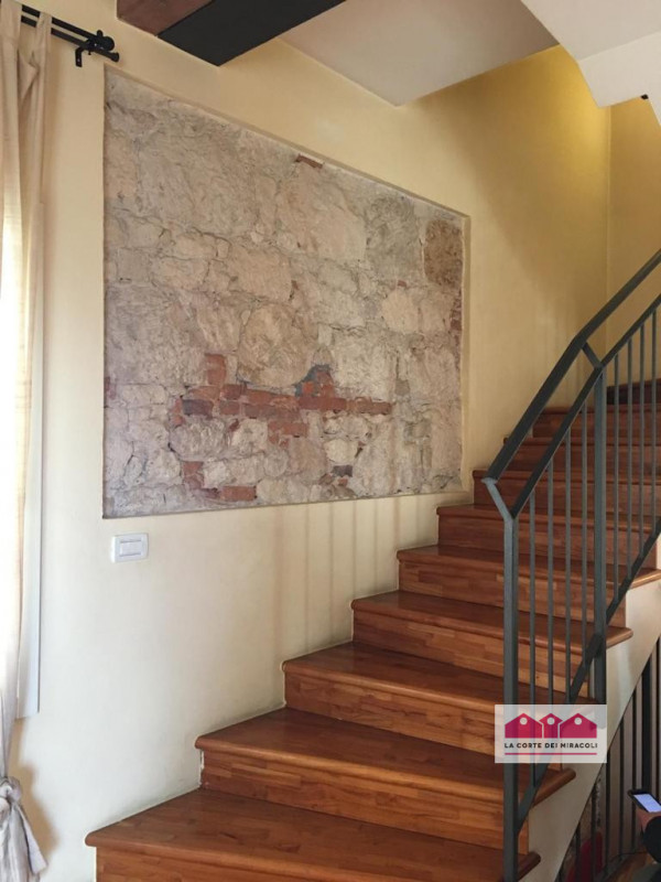 MONTE BERICO: ELEGANTE E SPAZIOSA BIFAMILIARE CON SPLENDIDA VISTA! 
RIF. 1754XB, EURO 2.300. Chia...