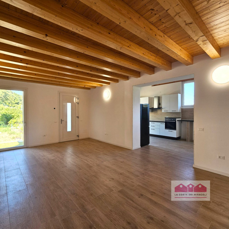 LUMIGNANO: IN PRIMA COLLINA, NUOVA BELLISSIMA CASA SINGOLA IN FASE DI FINITURA FINALE, DISPONIBIL...