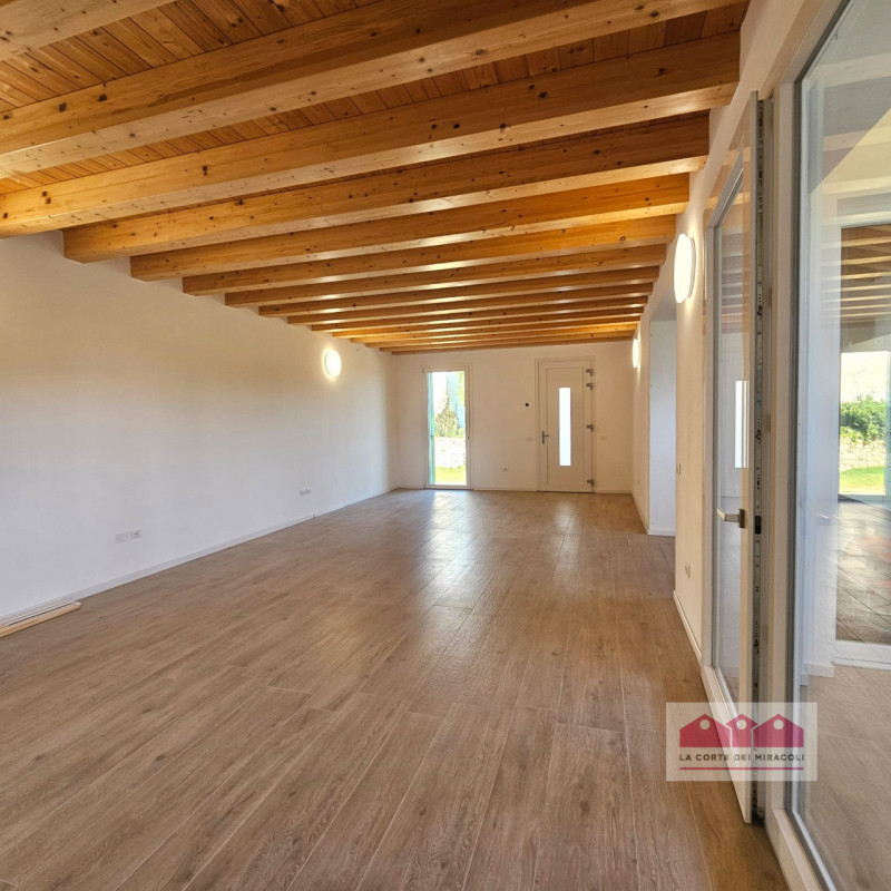 LUMIGNANO: IN PRIMA COLLINA, NUOVA BELLISSIMA CASA SINGOLA IN FASE DI FINITURA FINALE, DISPONIBIL...