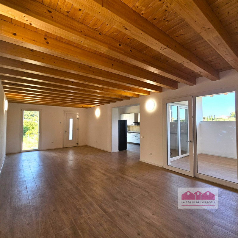 LUMIGNANO: IN PRIMA COLLINA, NUOVA BELLISSIMA CASA SINGOLA IN FASE DI FINITURA FINALE, DISPONIBIL...